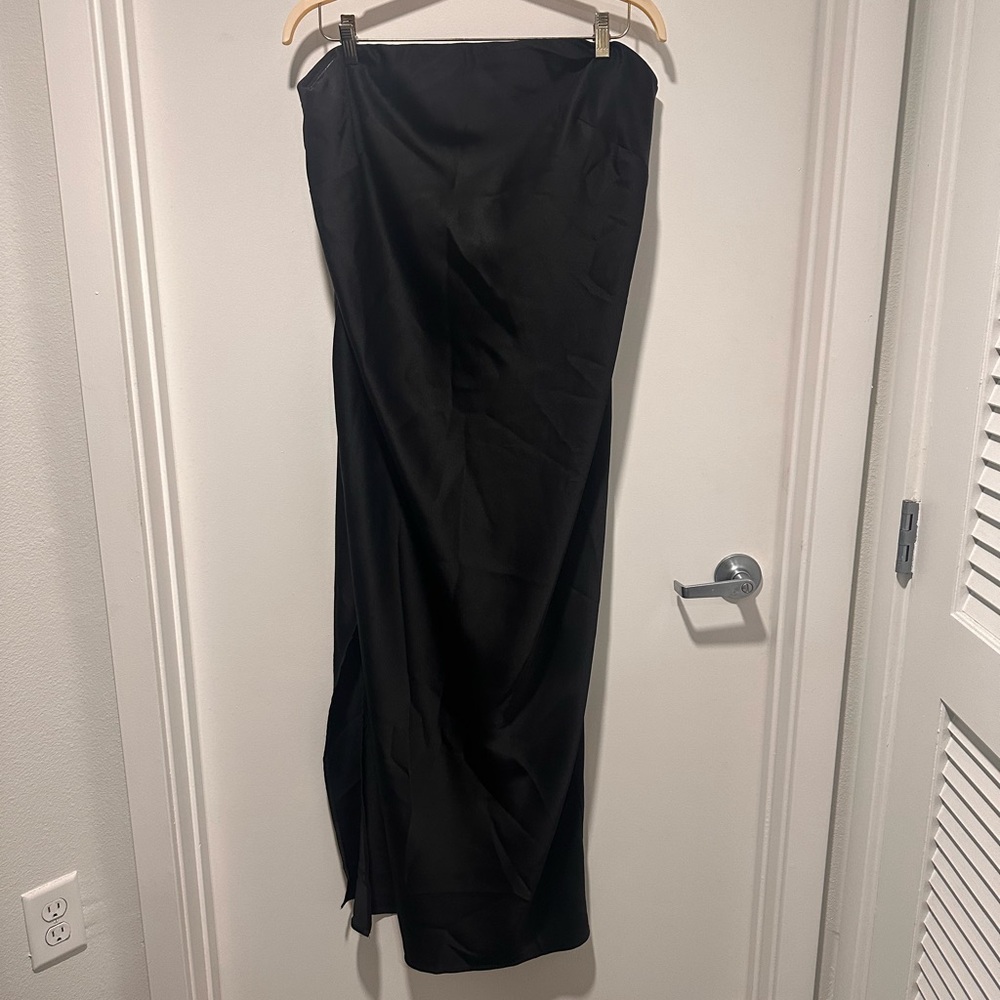 Long Black Strapless Dress